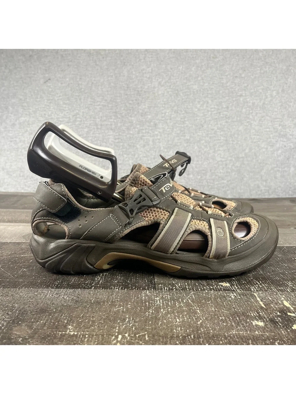 Teva Men's Sandals Size 12 Adjustable Strappy Hiking Outdoor Water Sport Shoes